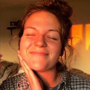 Meet your Posher, Abbie